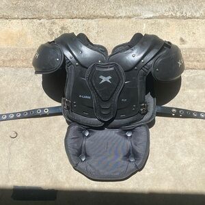 Youth X-Large Xenith fly football pads plus battle back plate